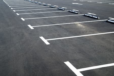 How Parking Lot Cleaning Helps Your Business
